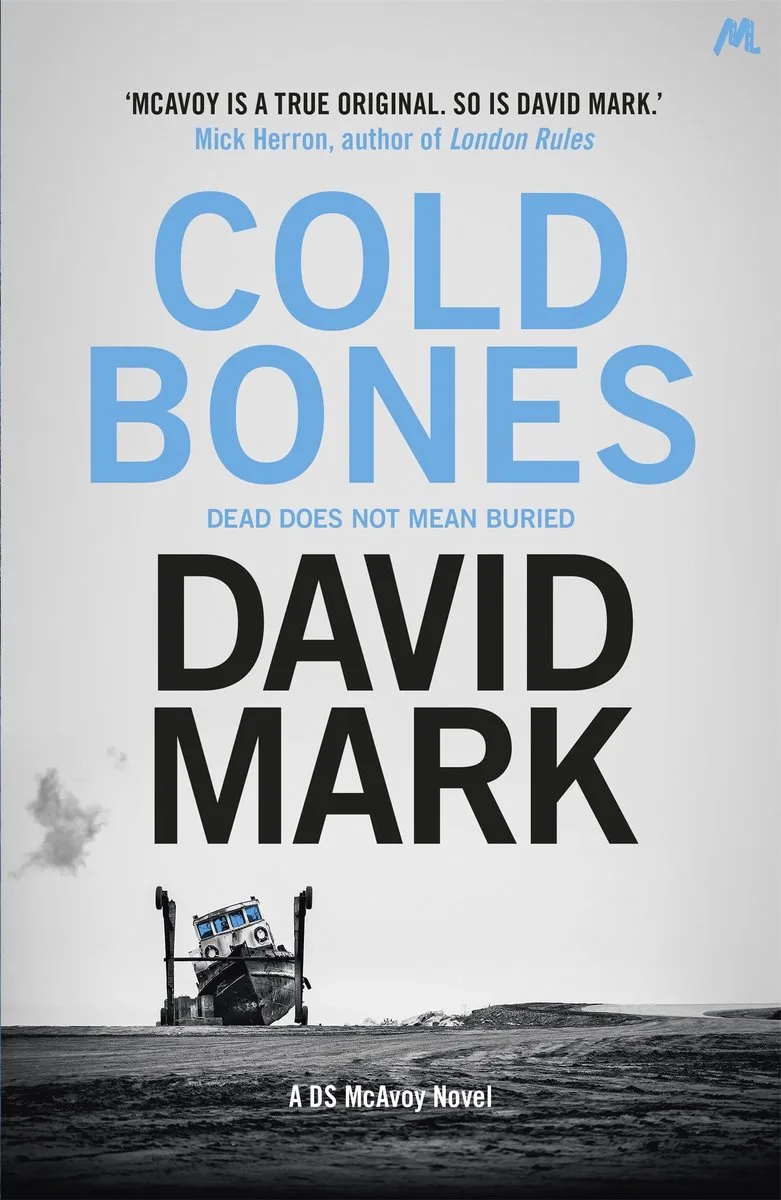 Cold Bones von Mulholland Books – Buchfoto
