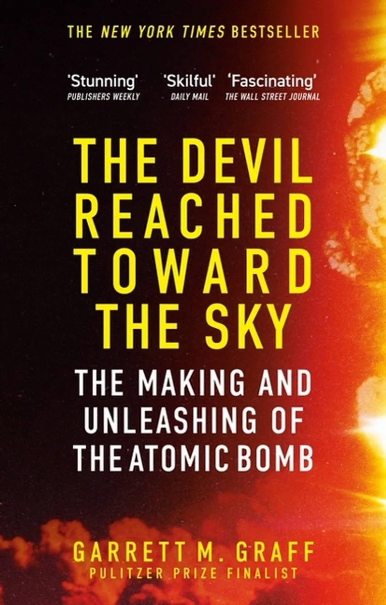 The Devil Reached Toward The Sky von Octopus – Buchfoto