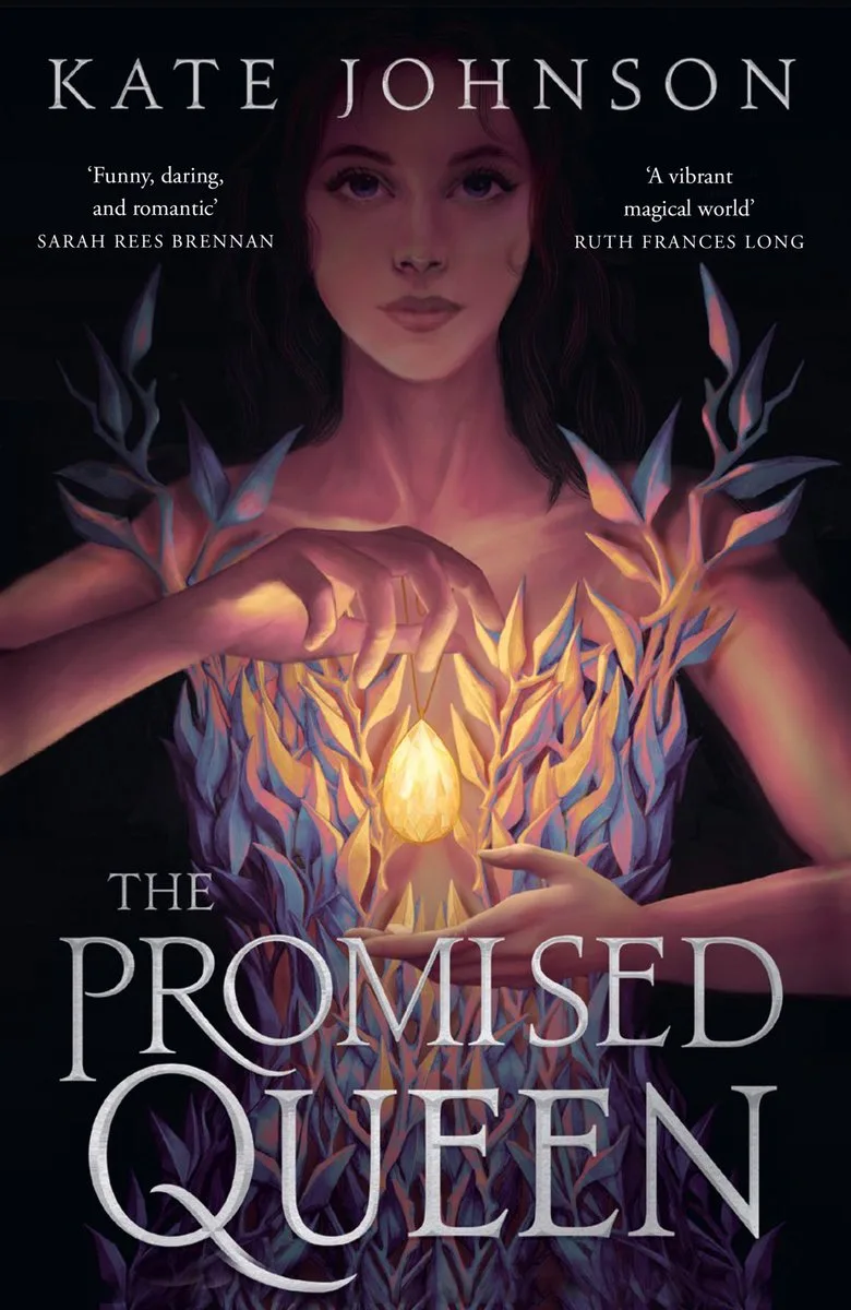 The Promised Queen van One More Chapter – boekfoto