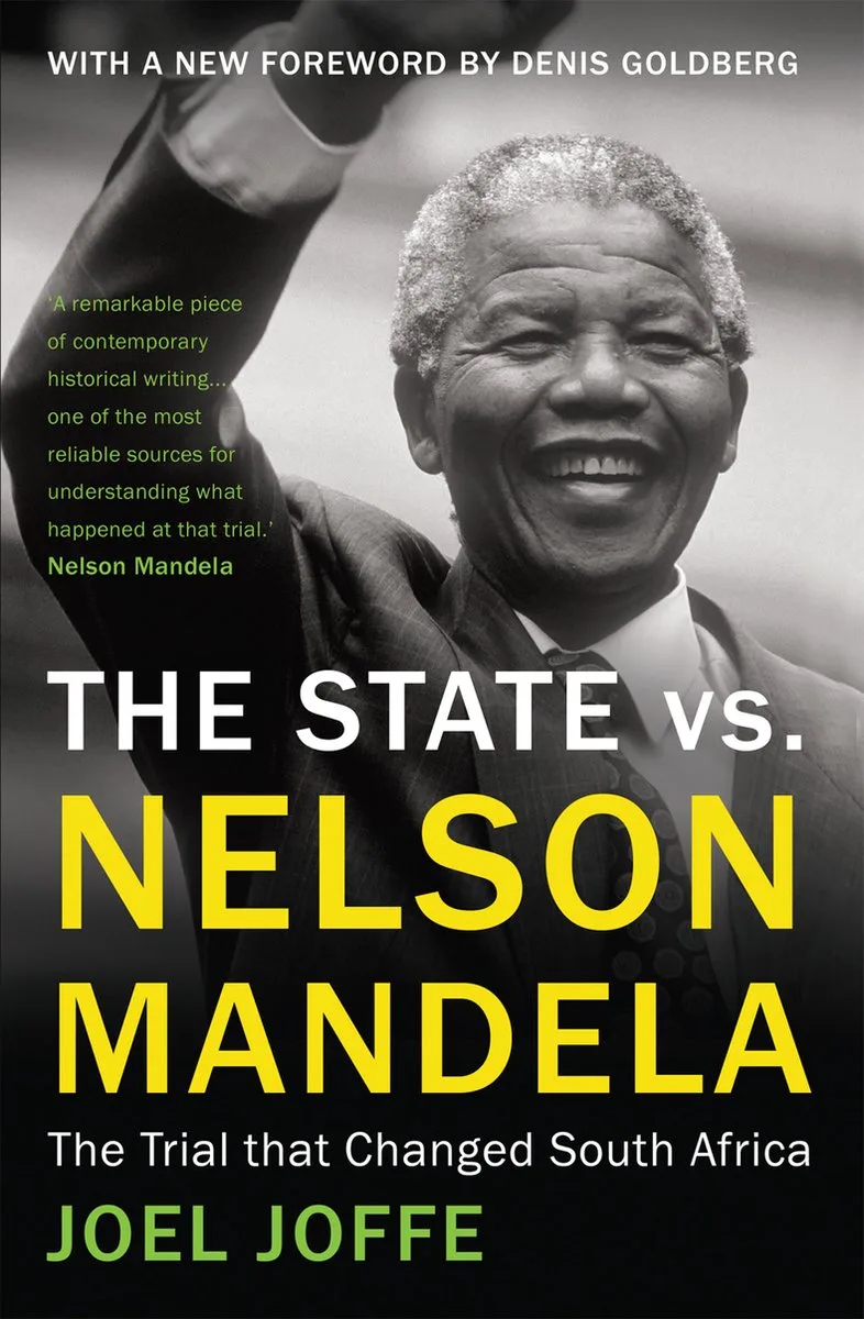 State vs Nelson Mandela von Oneworld – Buchfoto