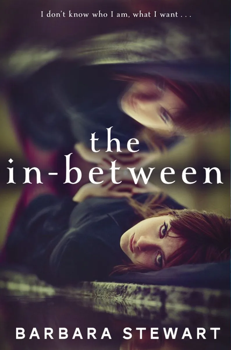 In-Between van Pan Macmillan – boekfoto