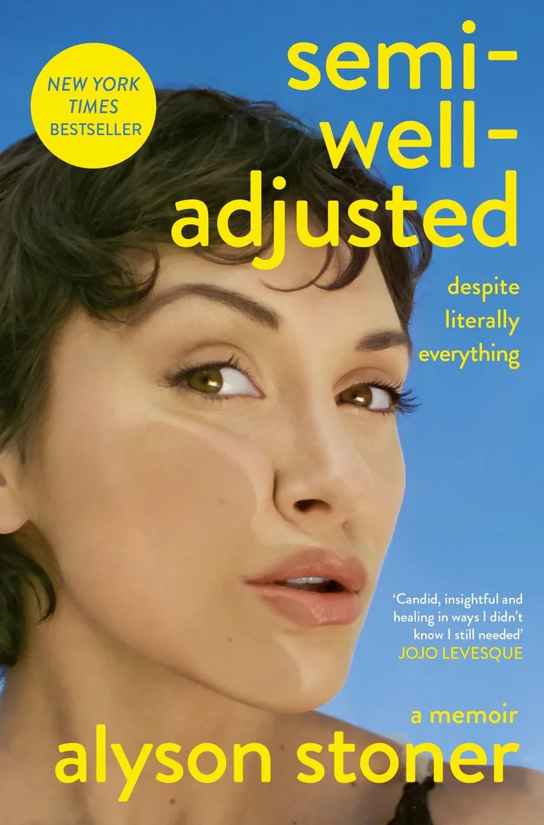 Semi-Well-Adjusted Despite Literally Everything von Pan Macmillan – Buchfoto