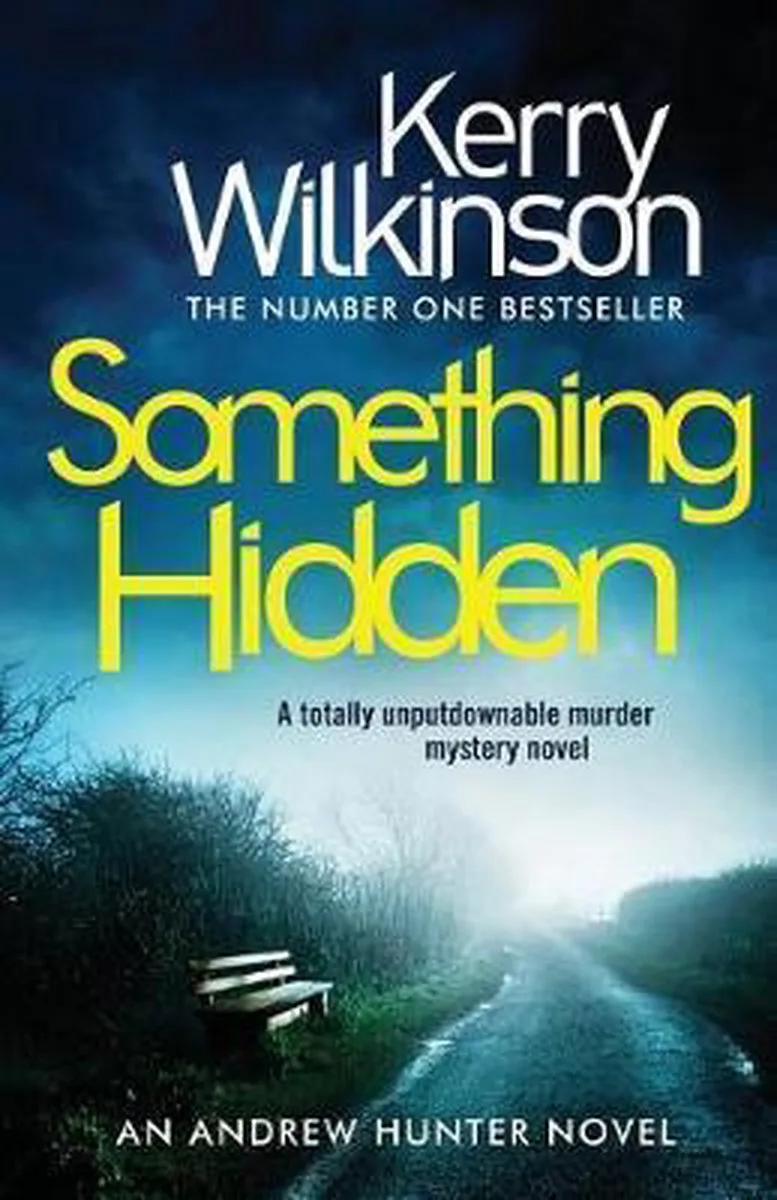 Something Hidden fra Pan Macmillan – billede af bogen