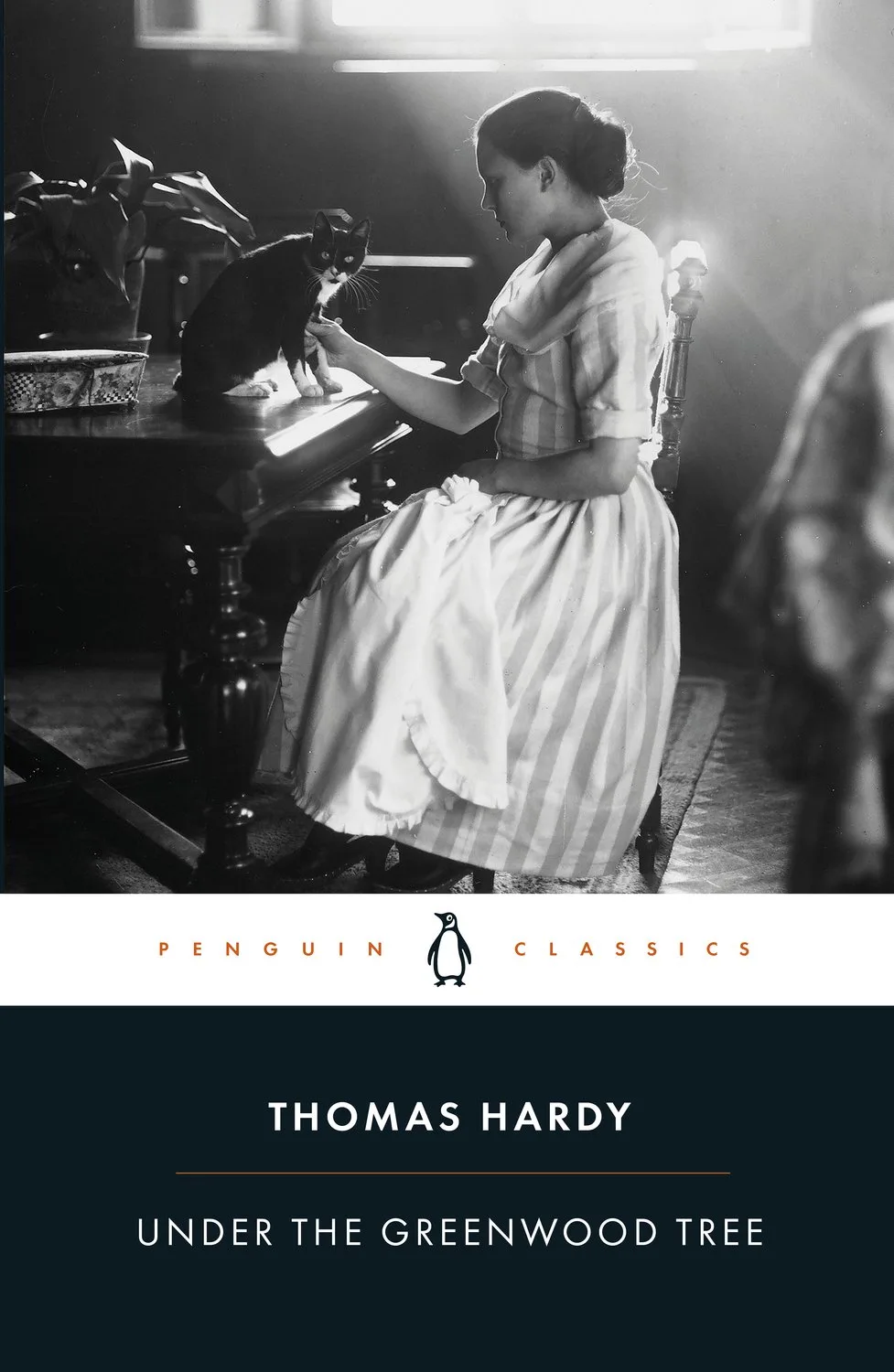 PC Under The Greenwood Tree von Penguin Classics – Buchfoto