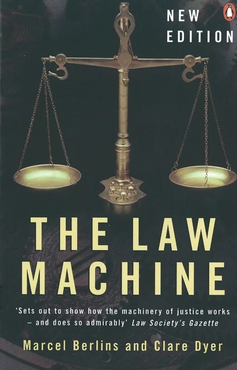 Law Machine 5th van Penguin – boekfoto