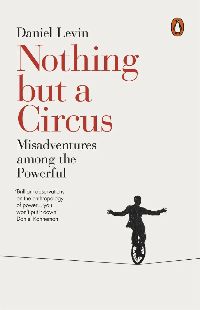 Nothing but a Circus von Penguin – Buchfoto