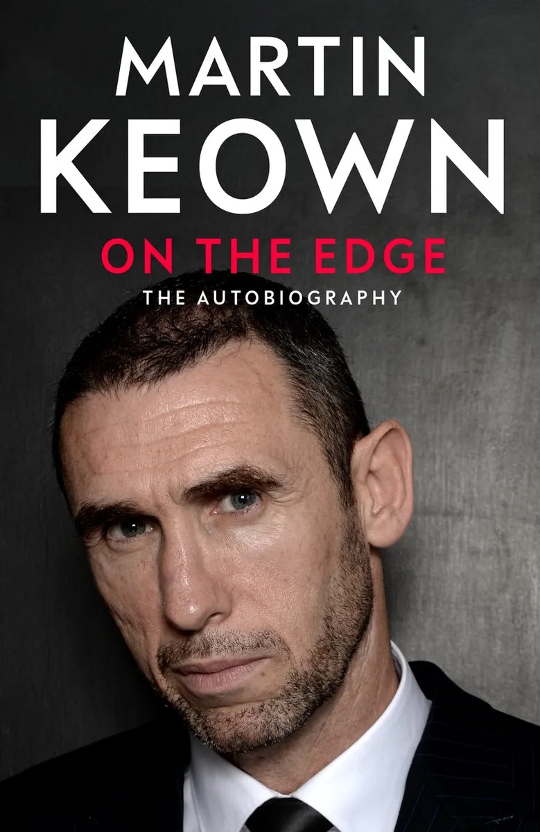 On The Edge von Penguin – Buchfoto