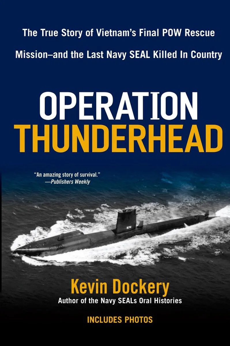 Operation Thunderhead van Penguin – boekfoto