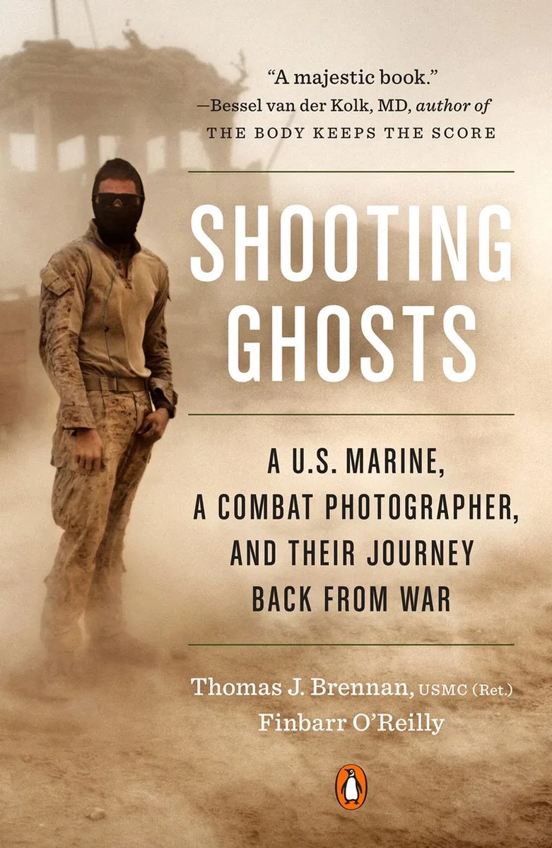Shooting Ghosts fra Penguin – billede af bogen