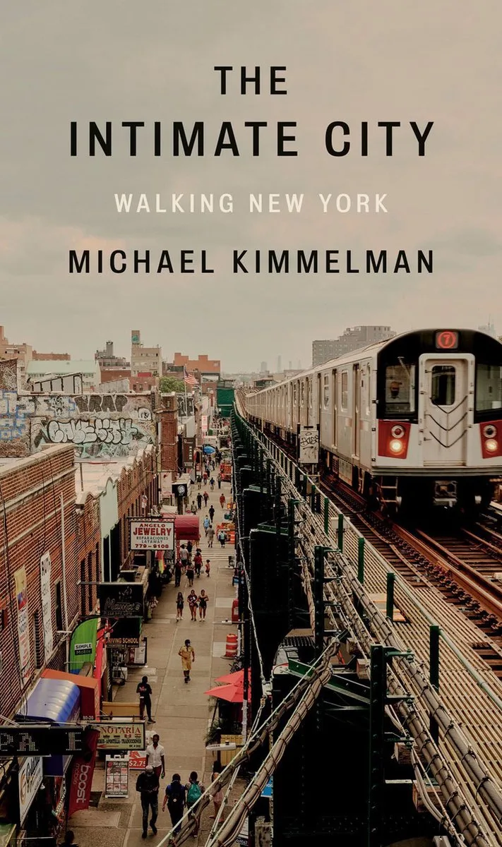 The Intimate City von Penguin – Buchfoto