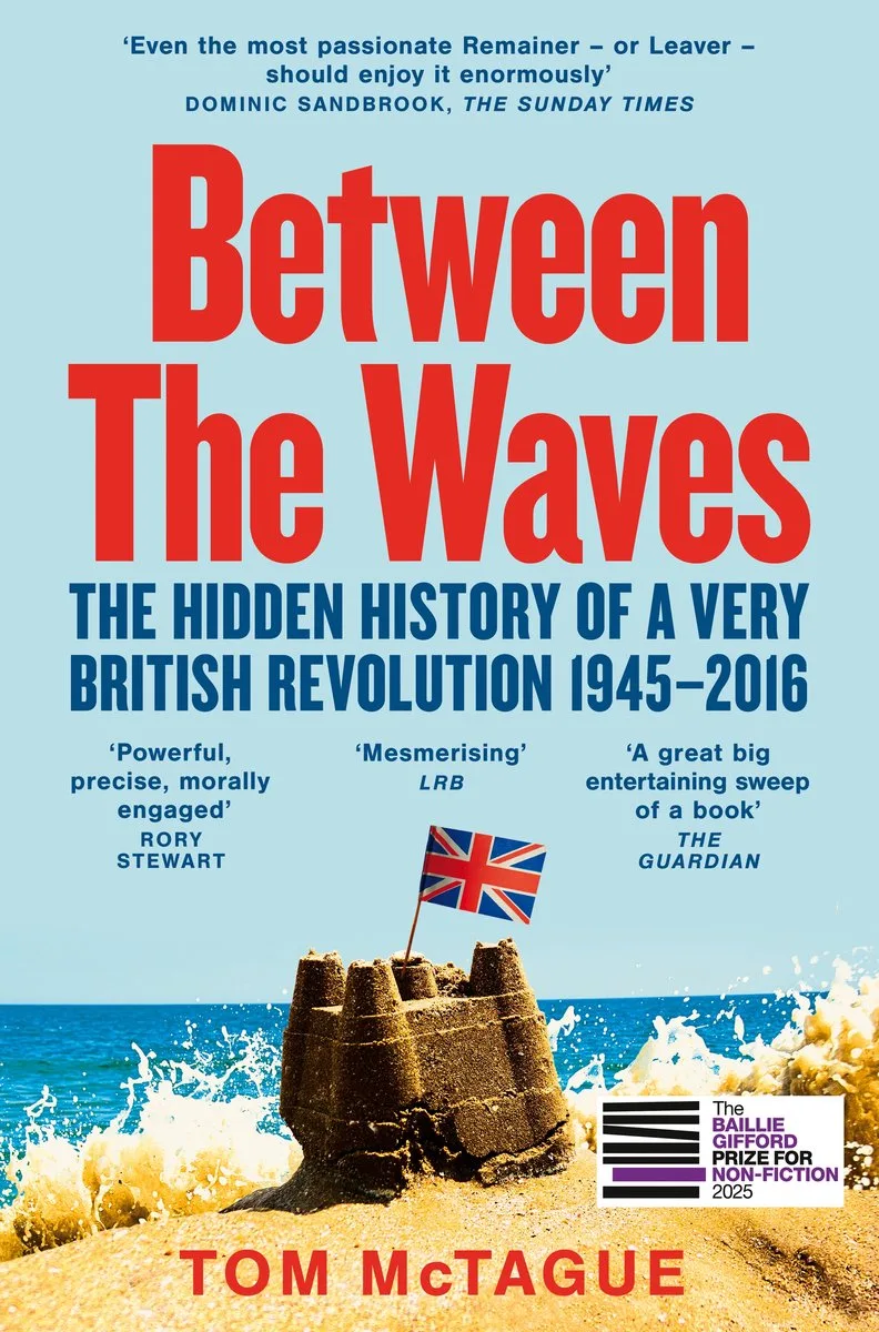 Between the Waves fra Picador – billede af bogen