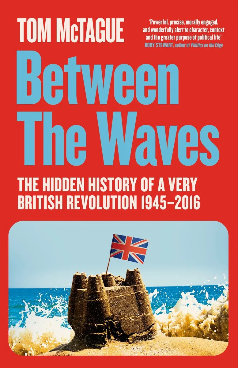 Between the Waves fra Picador – billede af bogen