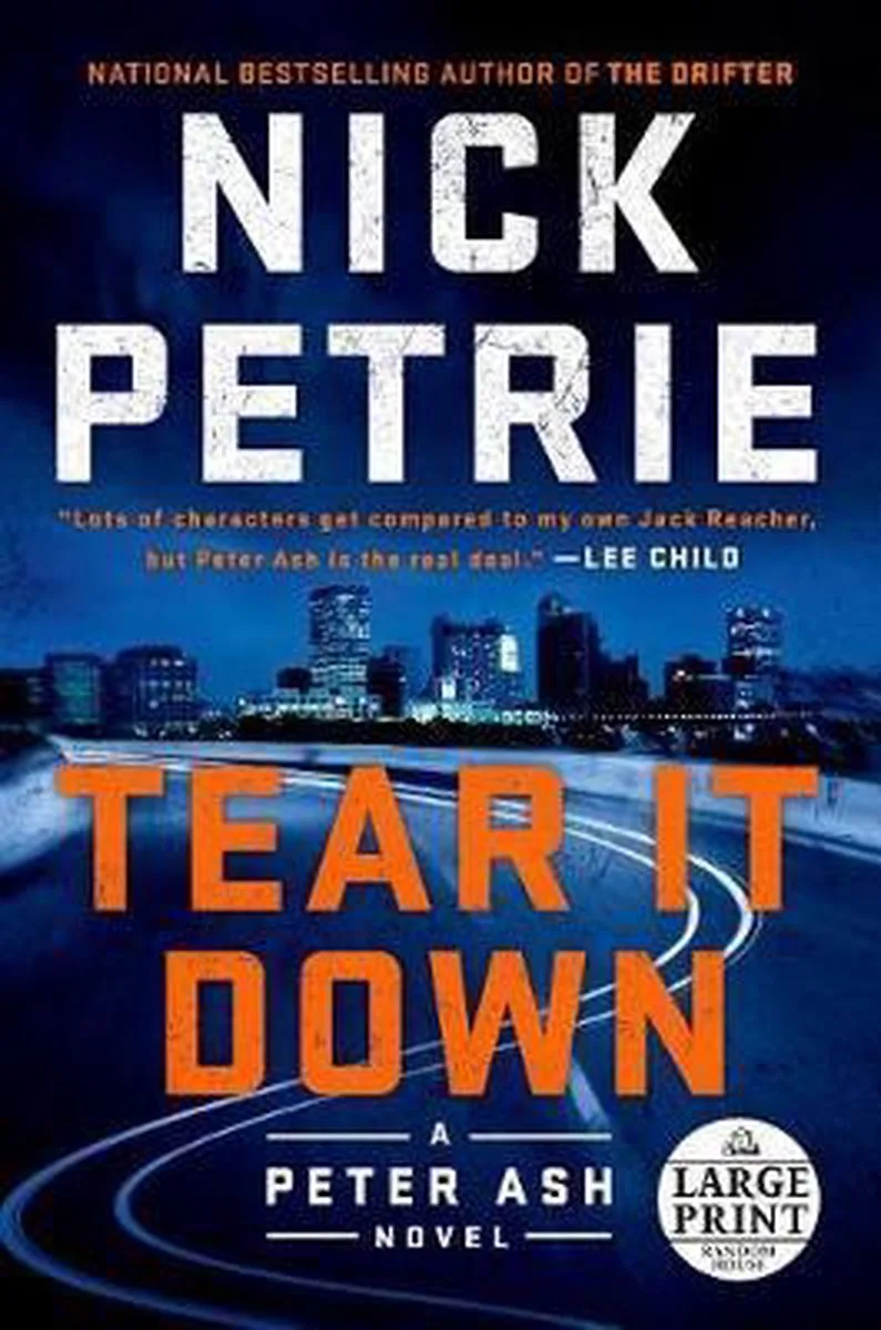 A Peter Ash Novel- Tear it Down von Putnam – Buchfoto