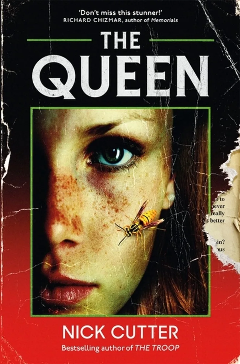 The Queen by Quercus – book photo