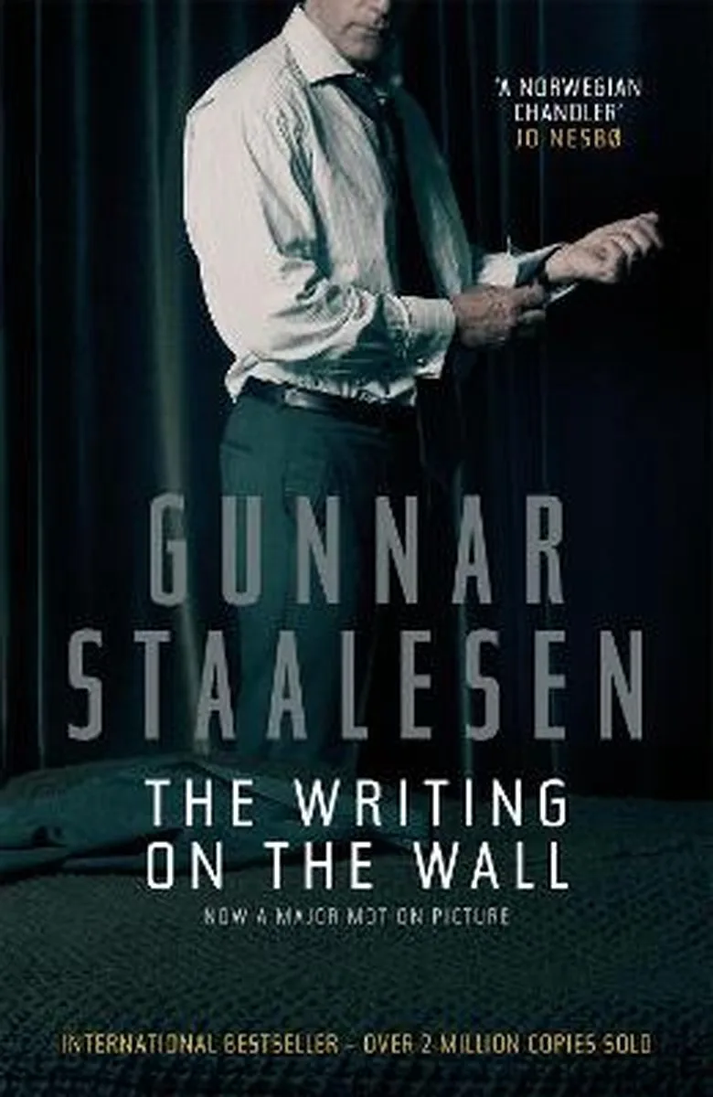 Writing On The Wall von Quercus – Buchfoto