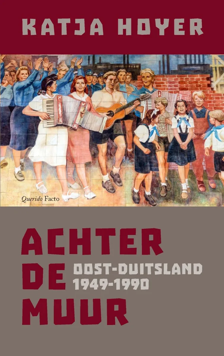 Achter de muur fra Querido – billede af bogen