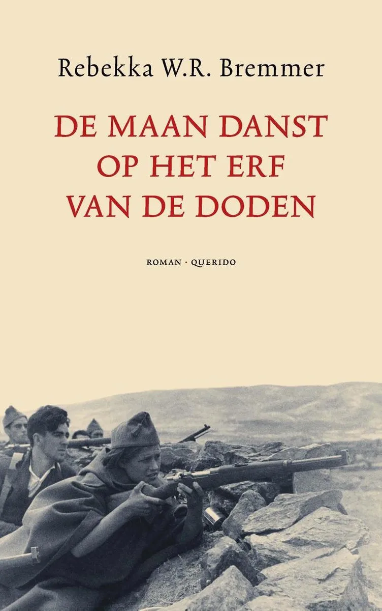 De maan danst op het erf van de doden von Querido – Buchfoto