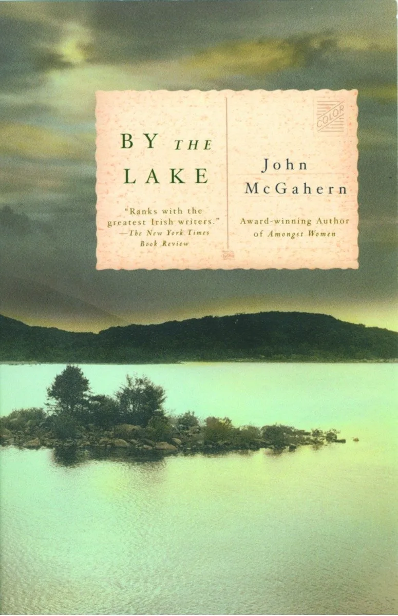 By the Lake von Random House – Buchfoto