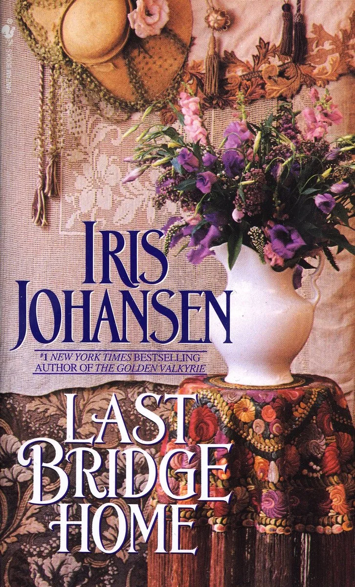 Last Bridge Home fra Random House – billede af bogen