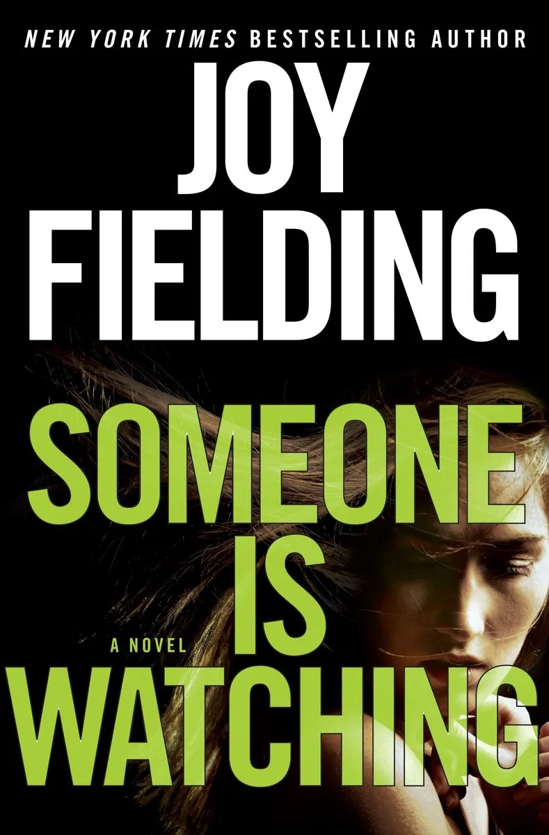 Someone Is Watching von Random House – Buchfoto