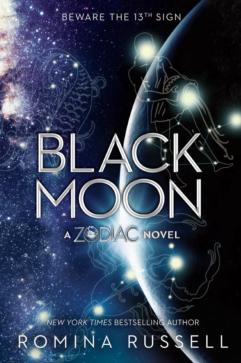 Black Moon by Razorbill – book photo