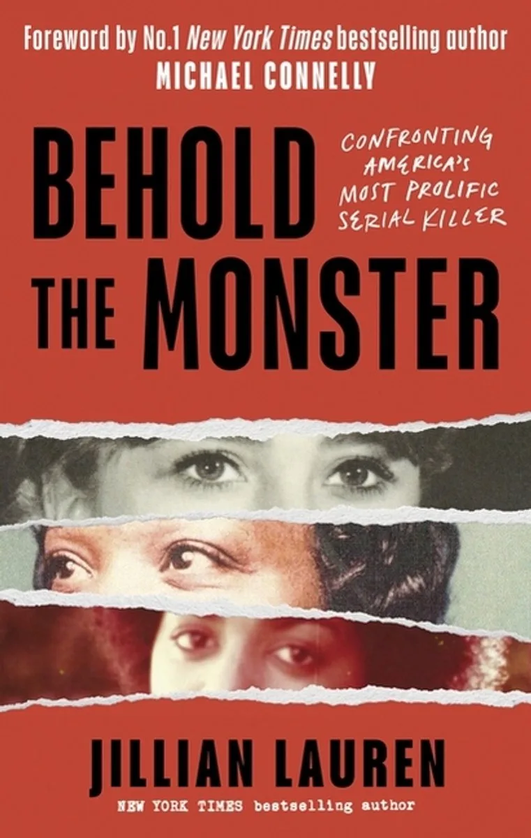 Behold the Monster von Robinson – Buchfoto