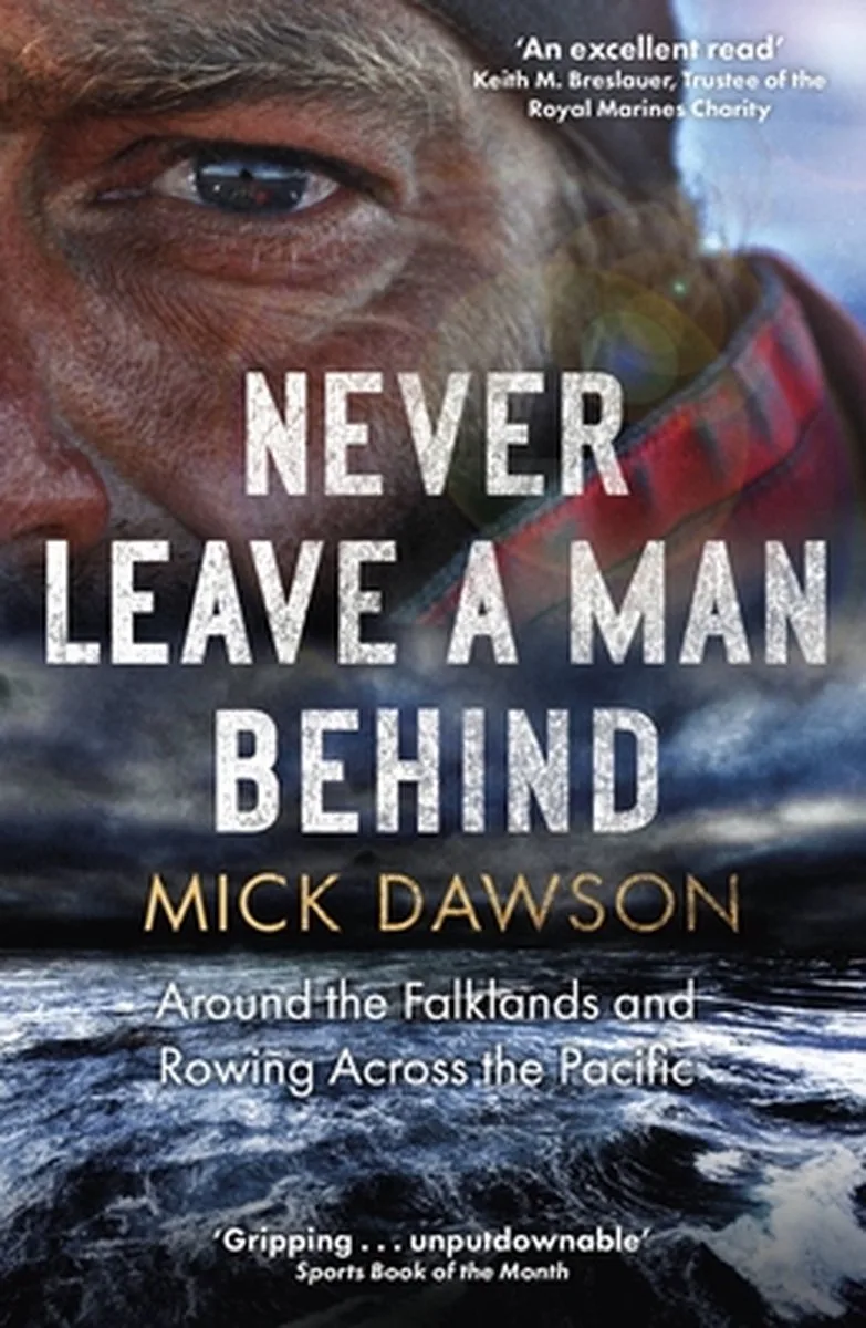 Never Leave a Man Behind von Robinson – Buchfoto
