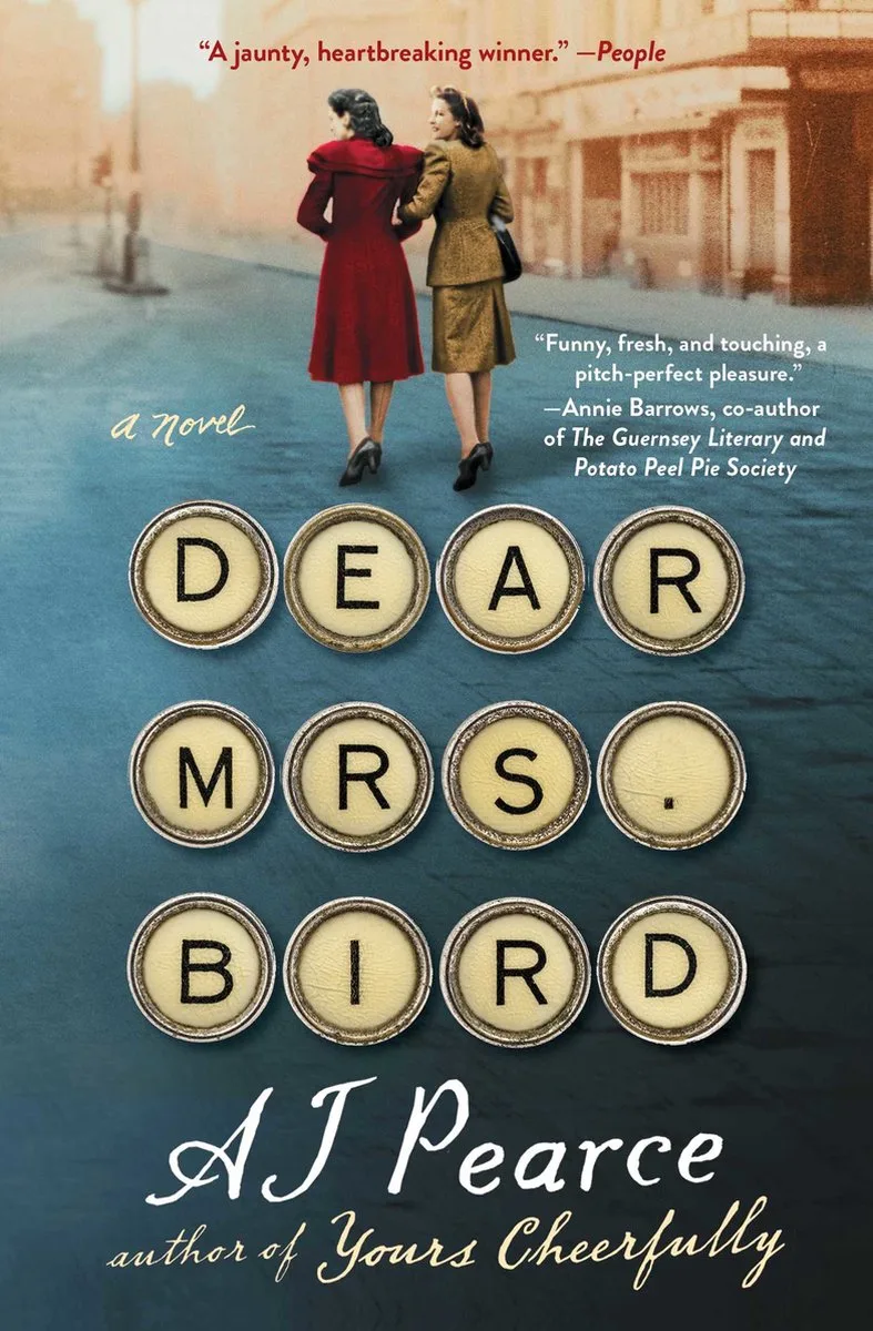 Dear Mrs. Bird, Volume 1 von Scribner – Buchfoto