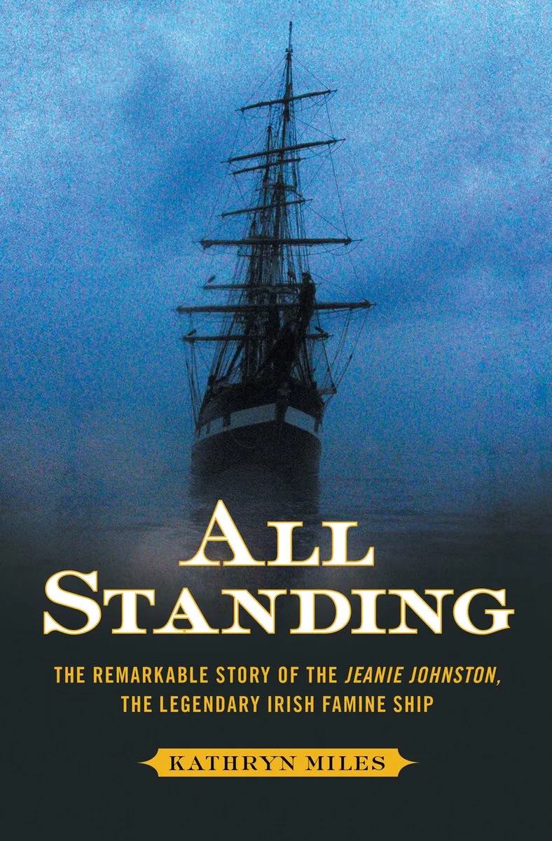 All Standing von Simon & Schuster – Buchfoto
