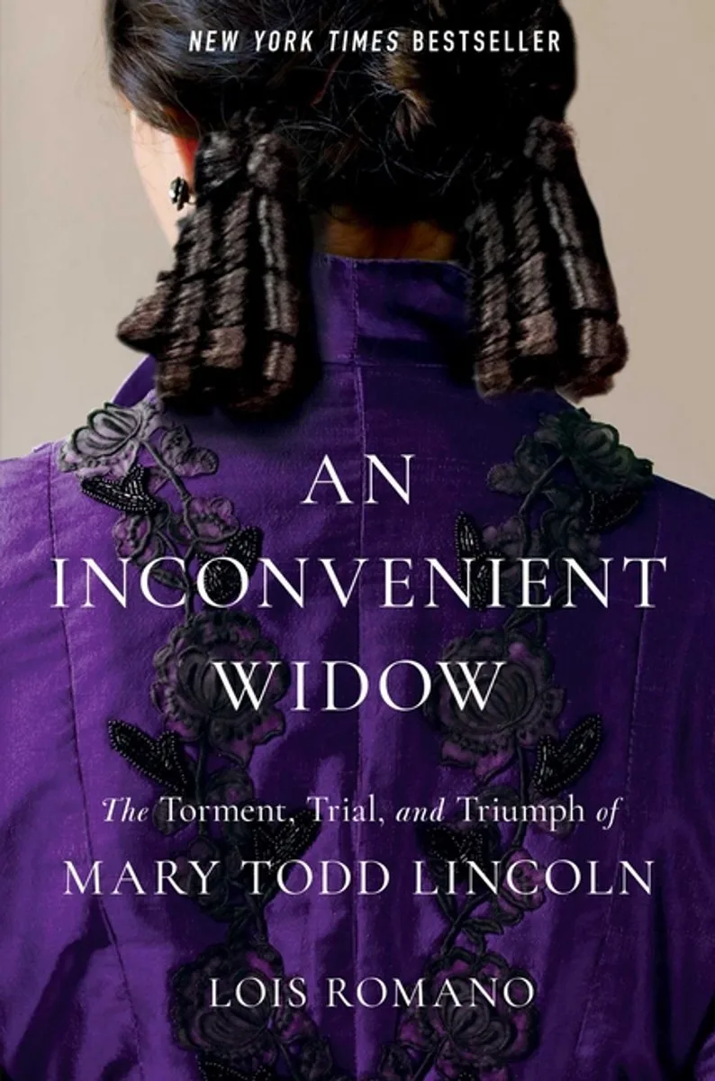 An Inconvenient Widow von Simon & Schuster – Buchfoto