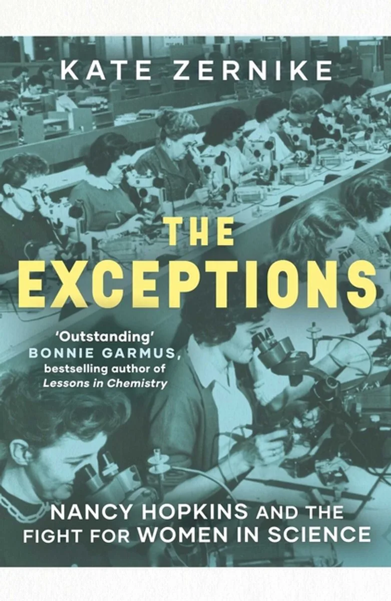 The Exceptions von Simon & Schuster – Buchfoto