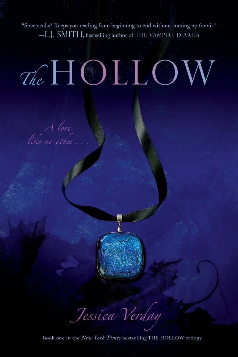 The Hollow von Simon & Schuster – Buchfoto
