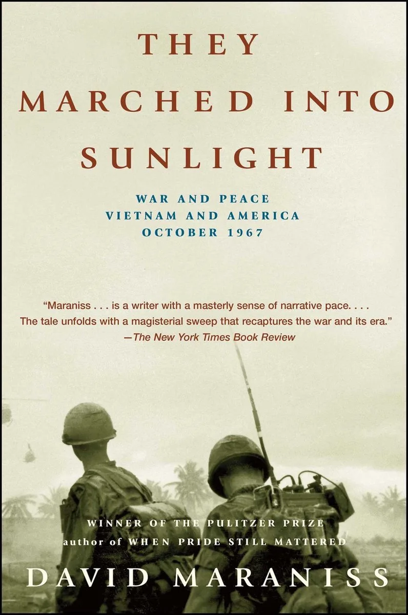 They Marched Into Sunlight von Simon & Schuster – Buchfoto