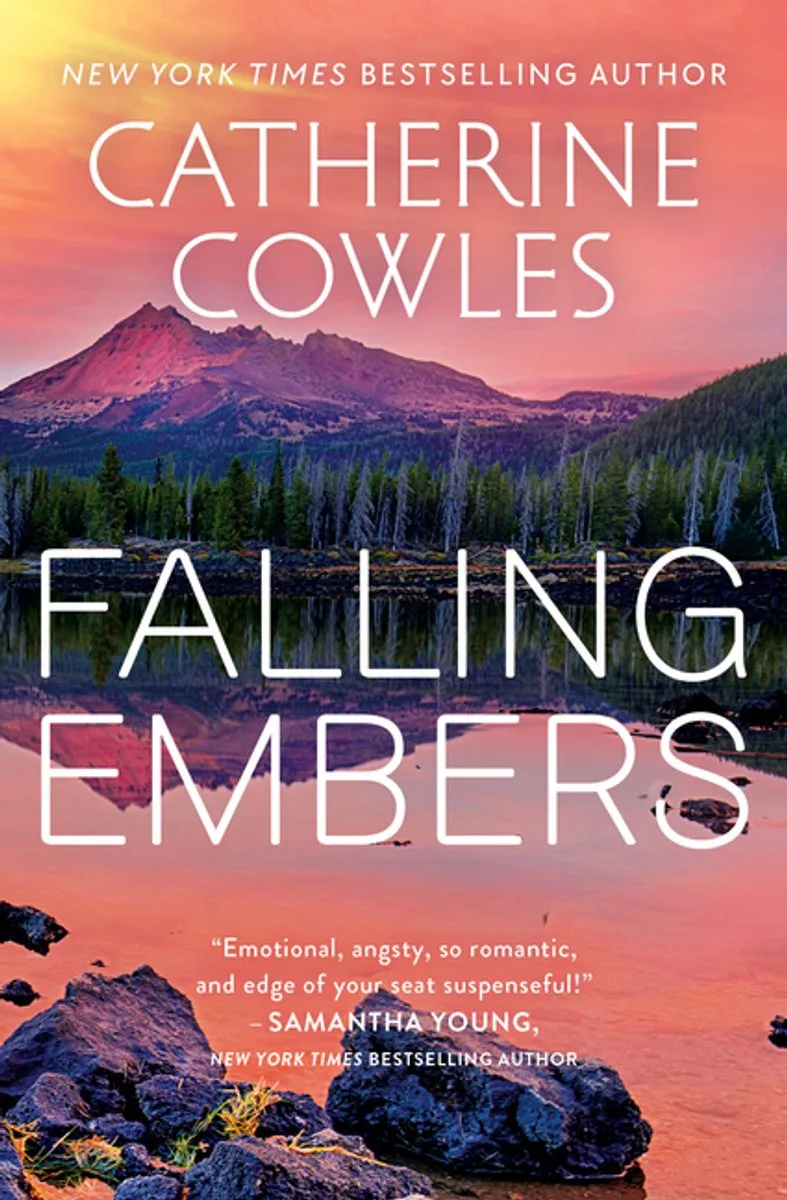 The Tattered & Torn- Falling Embers fra Sourcebooks – billede af bogen