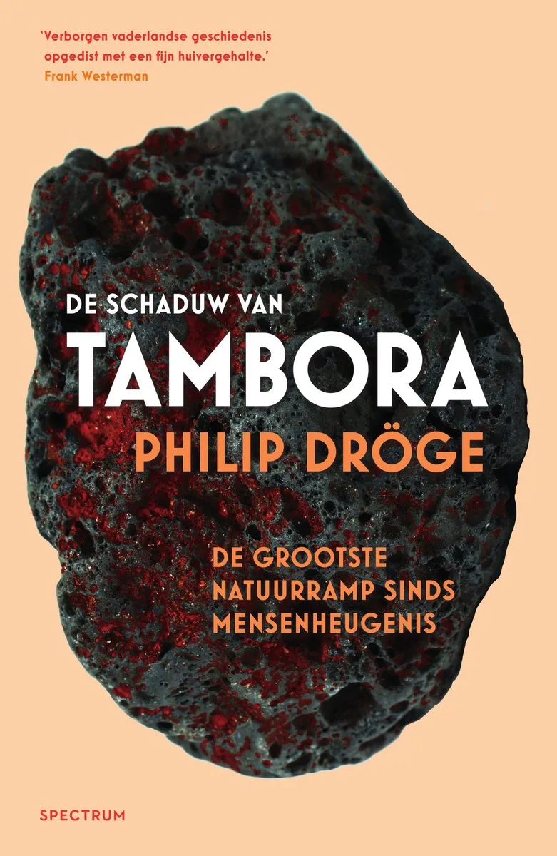 De schaduw van Tambora de Spectrum – photo du livre