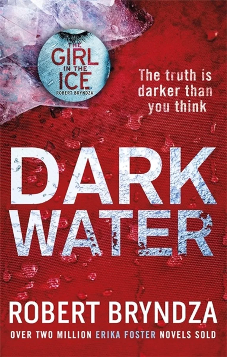 Dark Water von Sphere – Buchfoto