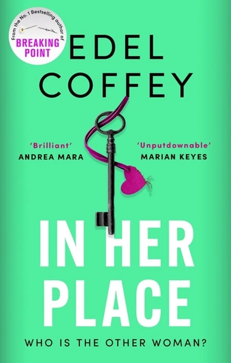 In Her Place von Sphere – Buchfoto