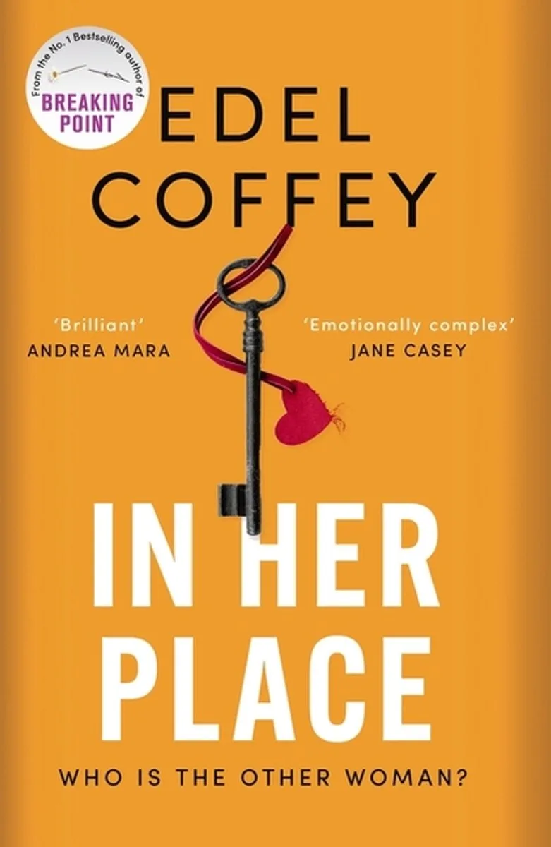 In Her Place von Sphere – Buchfoto
