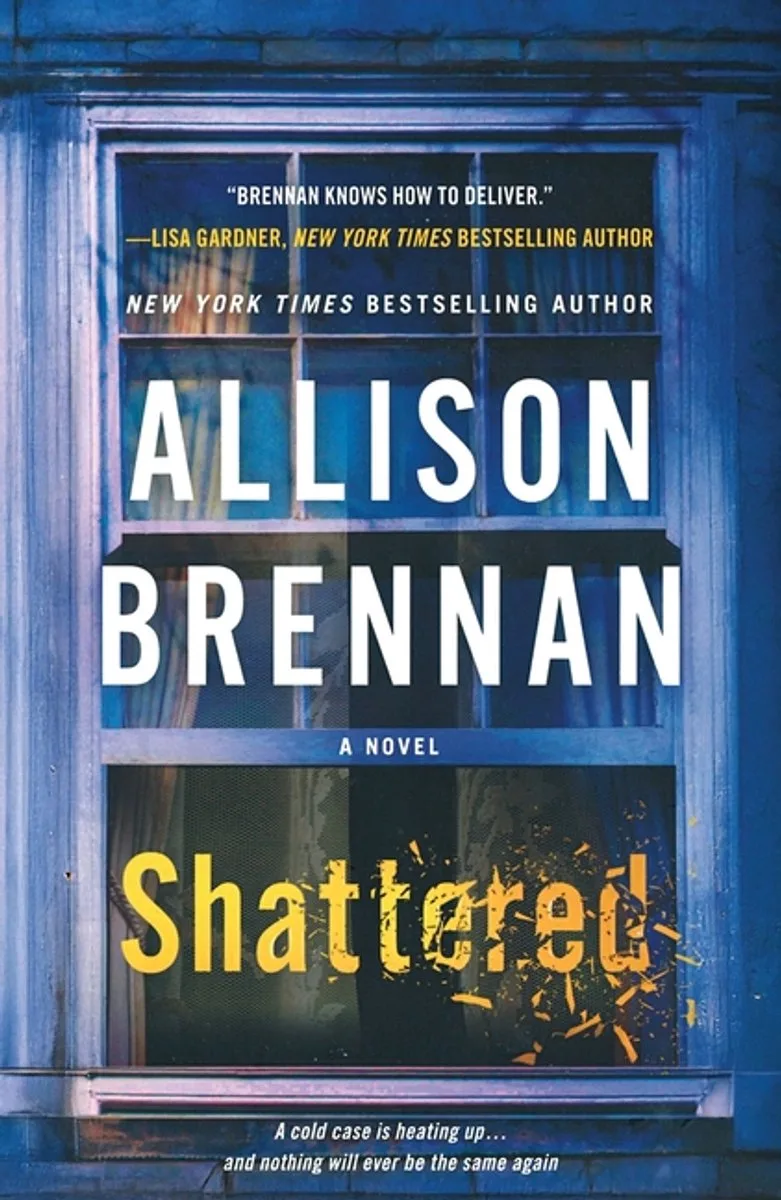 Shattered von St. Martin's Press – Buchfoto