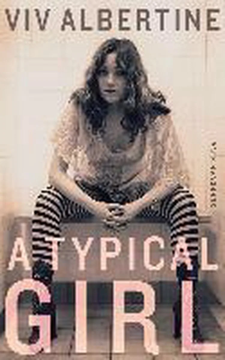A Typical Girl von Suhrkamp – Buchfoto