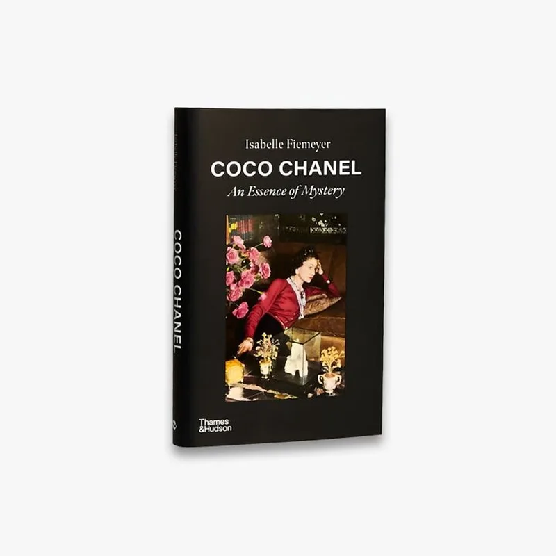 Coco Chanel von Thames & Hudson – Buchfoto