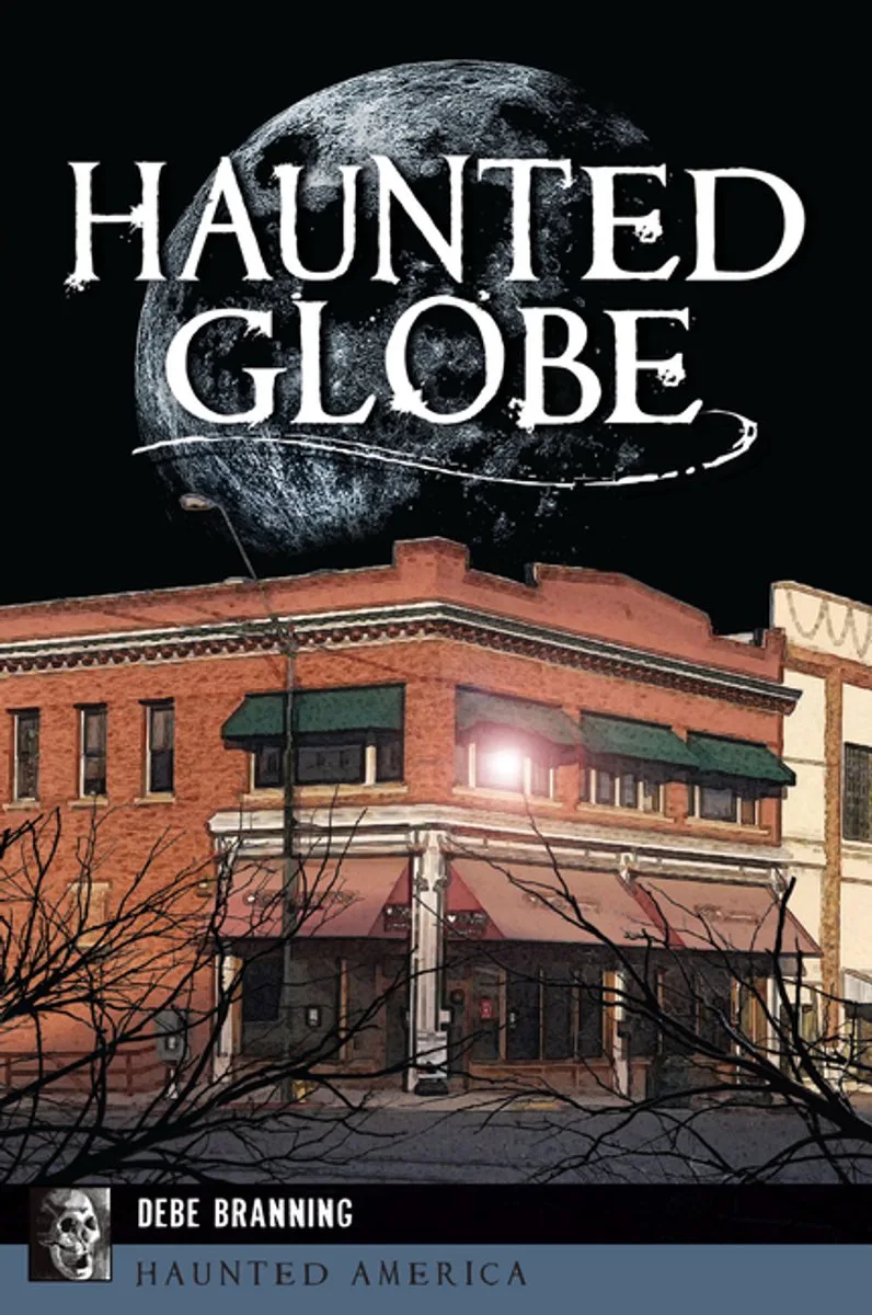 Haunted Globe by The History Press – book photo