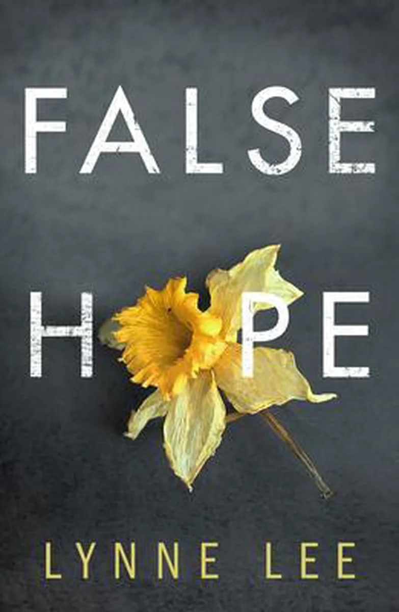 False Hope von Thomas & Mercer – Buchfoto
