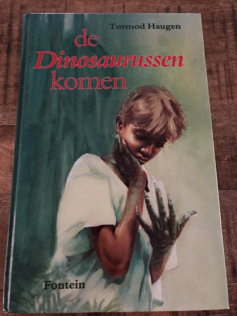 Dinosaurussen komen fra VBK – billede af bogen