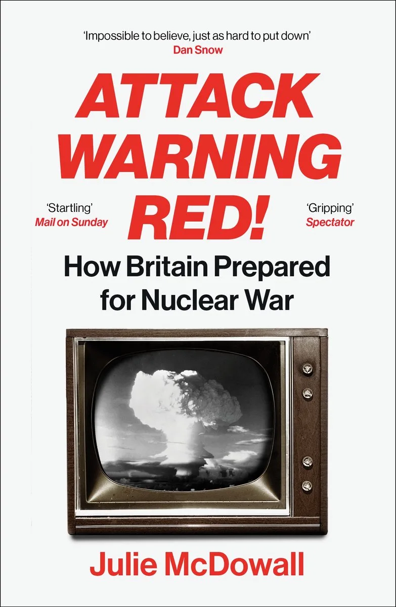 Attack Warning Red! van Vintage – boekfoto