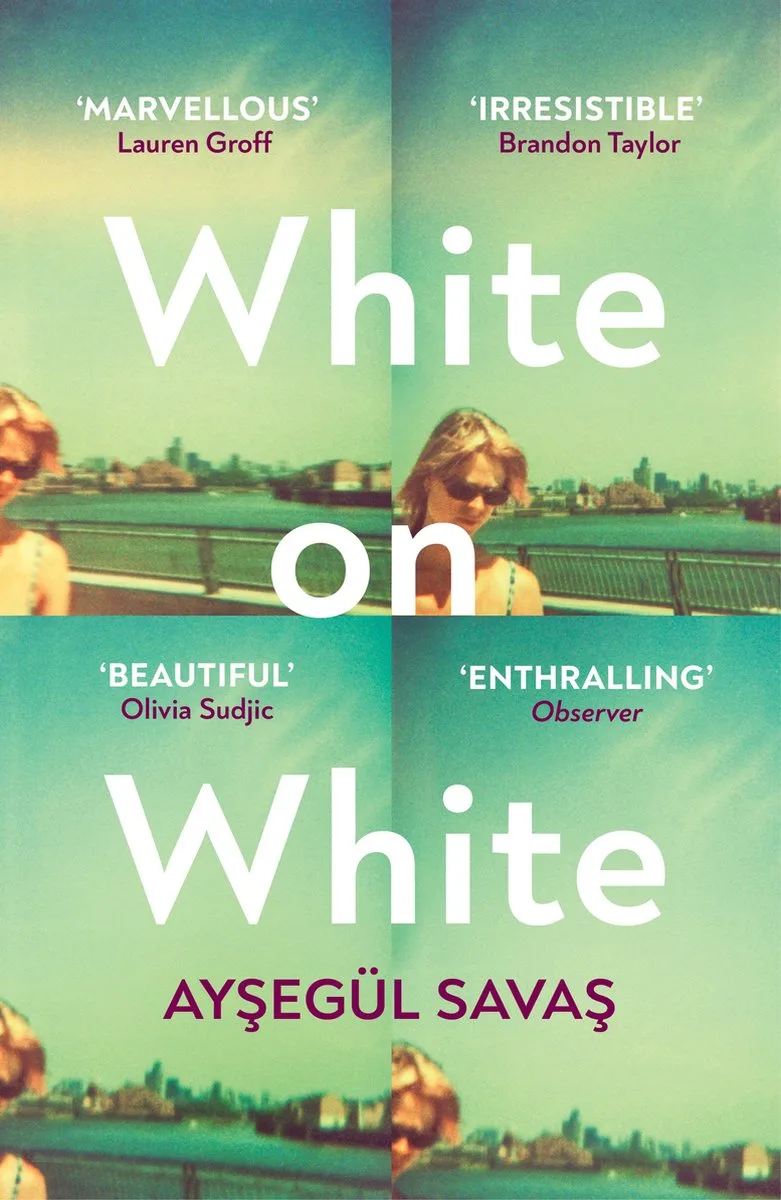 White on White van Vintage – boekfoto