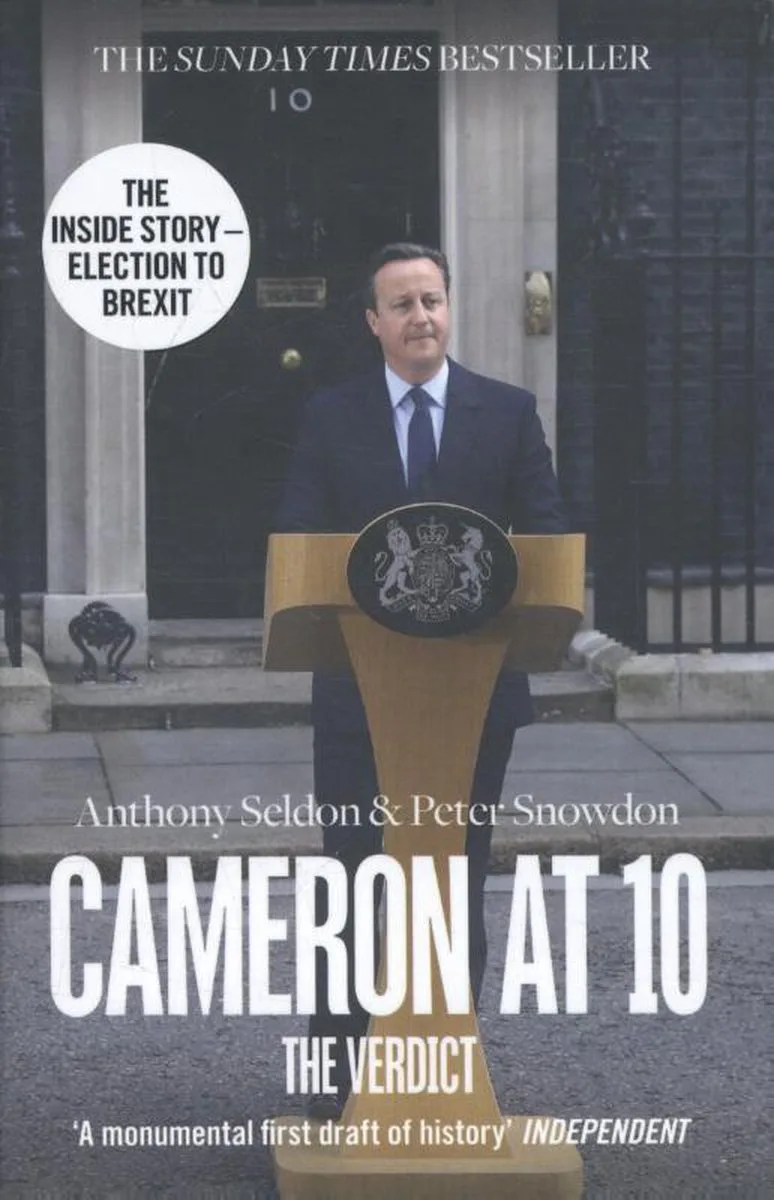 Cameron At 10 de William Collins – photo du livre