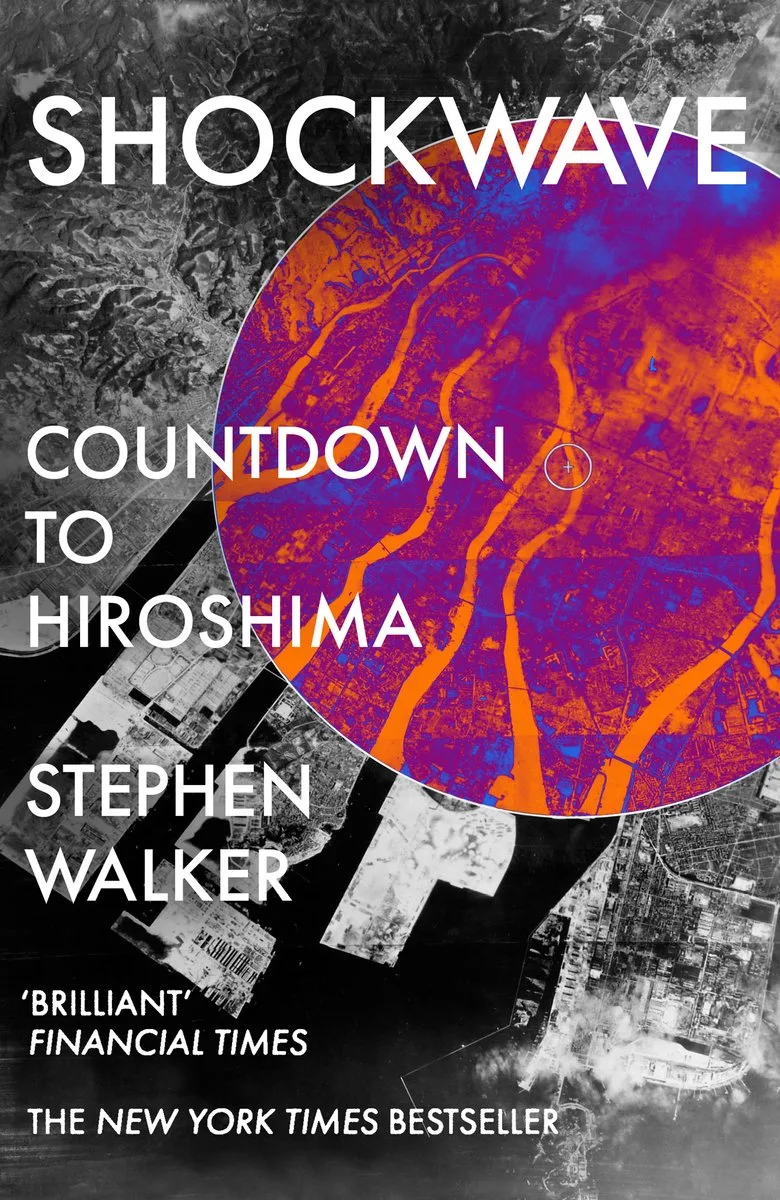 Shockwave Countdown to Hiroshima fra William Collins – billede af bogen